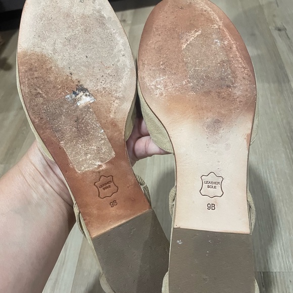 Talbots flats good condition sz 9 - Picture 5 of 7